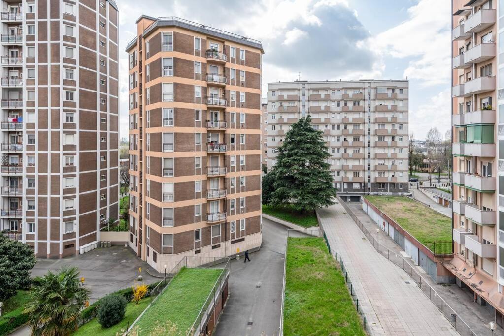 Green Oasis In Milan - Apartment Free Wifi - Policlinico San Donato - San Donato Milanese Eksteriør billede